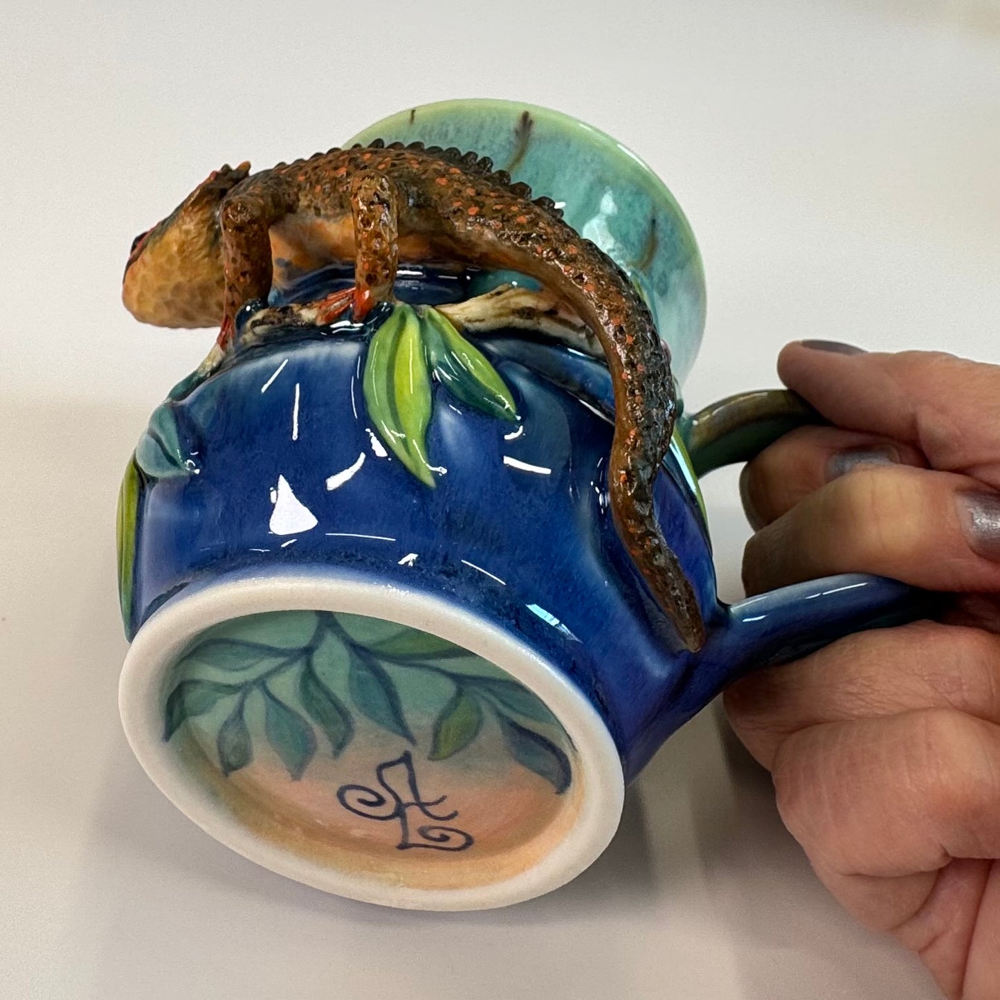 Sculpted Red-eyed Skink Mug - Porcelain - Discounted