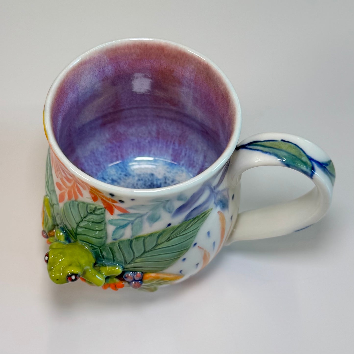 Sculpted Red-eyed Tree Frog Mug - Porcelain