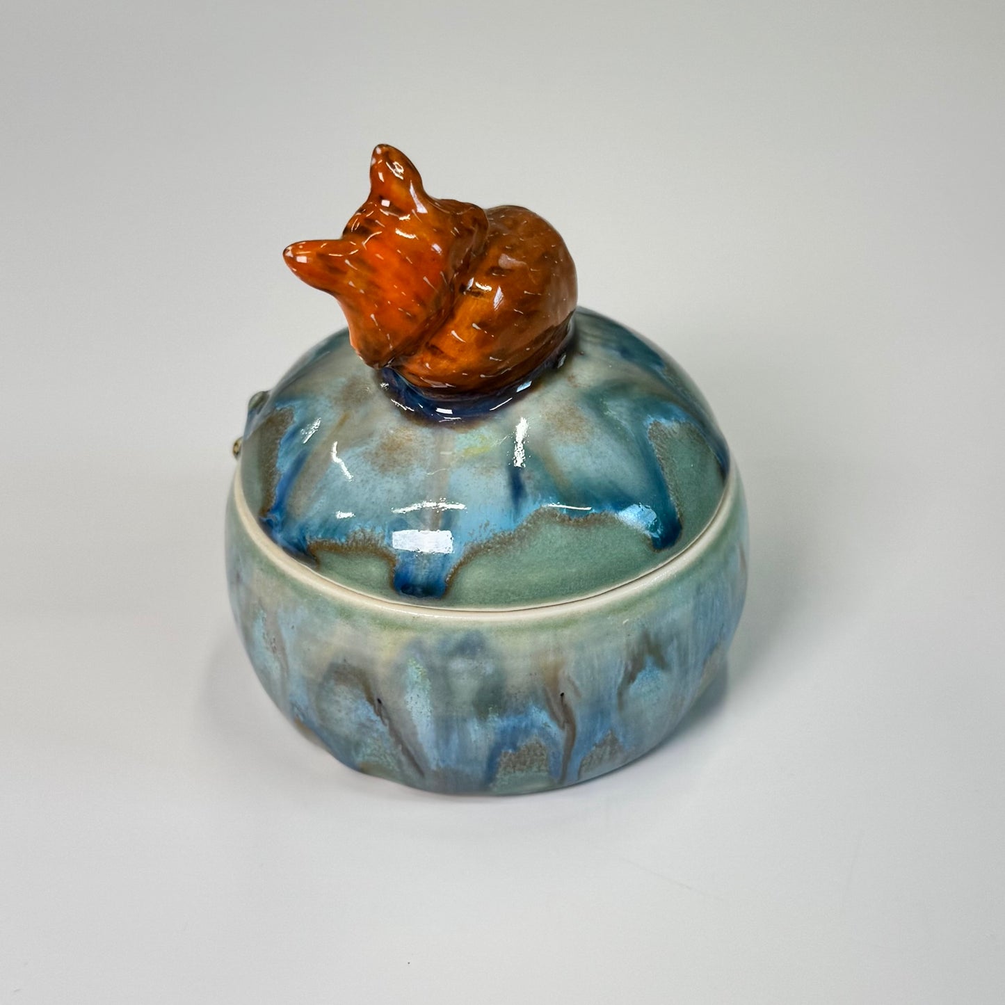 06 Sculpted sleeping fox trinket jar - Stoneware - Discounted