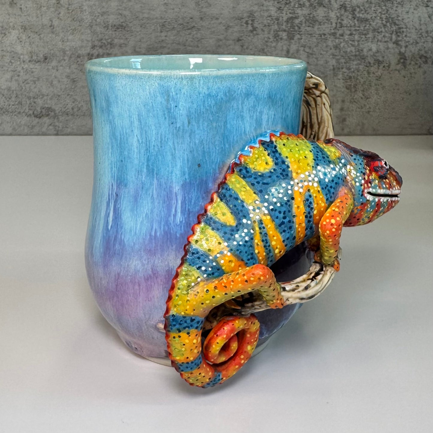 Sculpted Panther Chameleon Mug - Stoneware