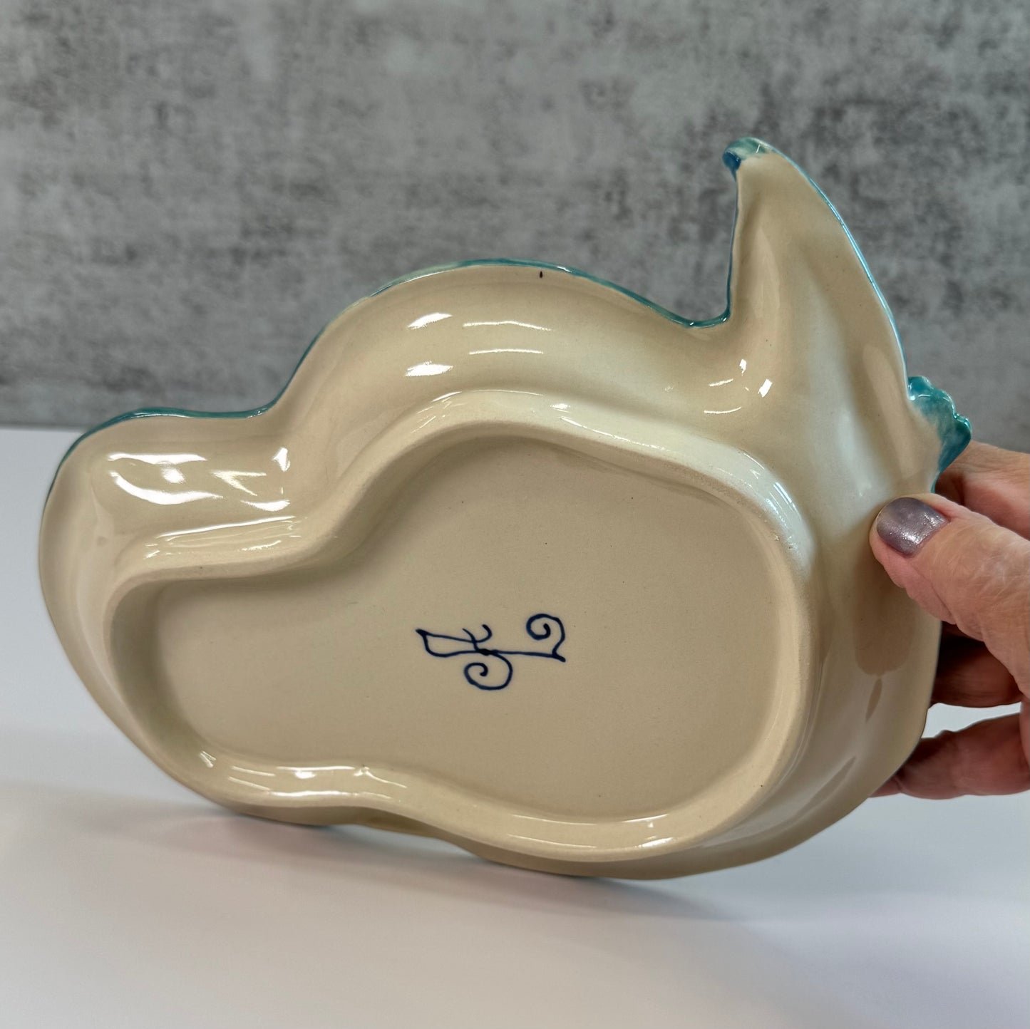 Sea otter mom with pup tray - White Stoneware