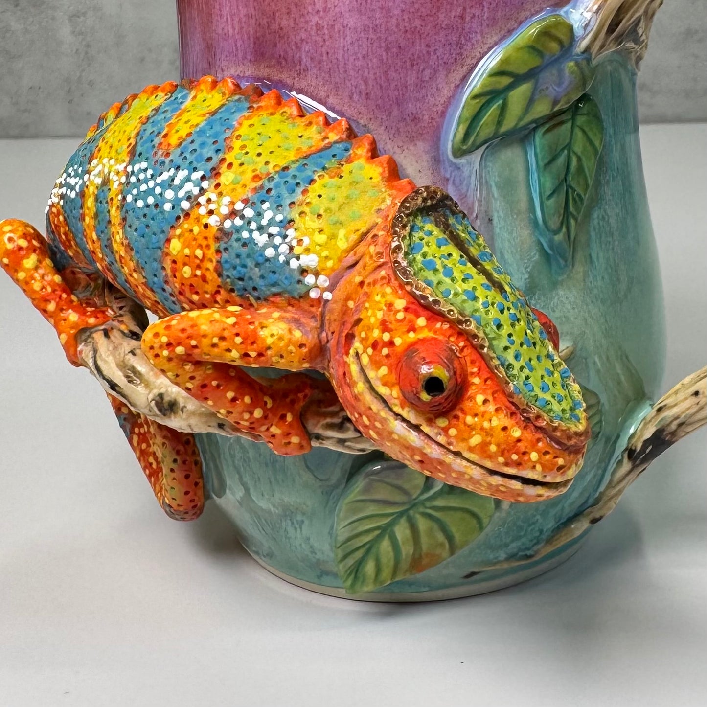 Sculpted Panther Chameleon Mug - Stoneware