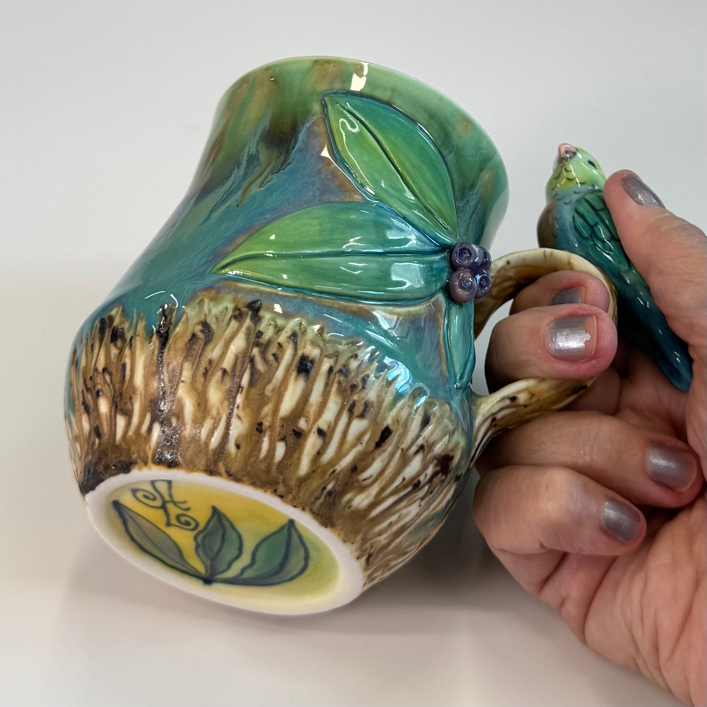 Sculpted parrot mug - Porcelain