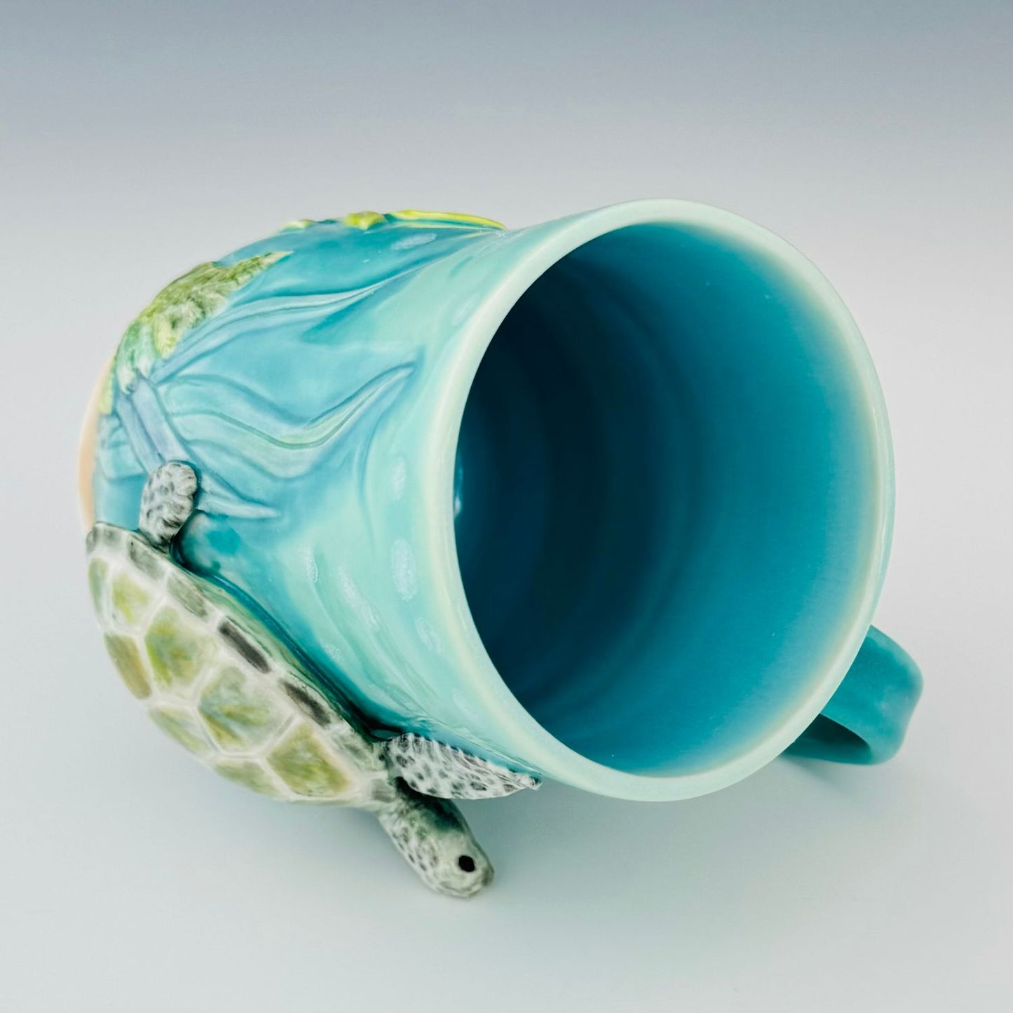 Z Porcelain Sea Turtle Sculpted Mug