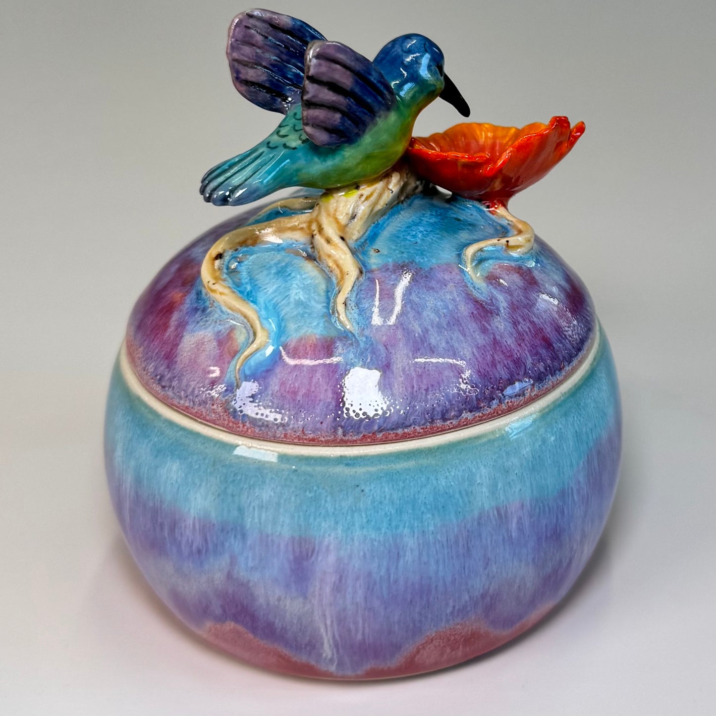 Sculpted hummingbird trinket jar - Stoneware