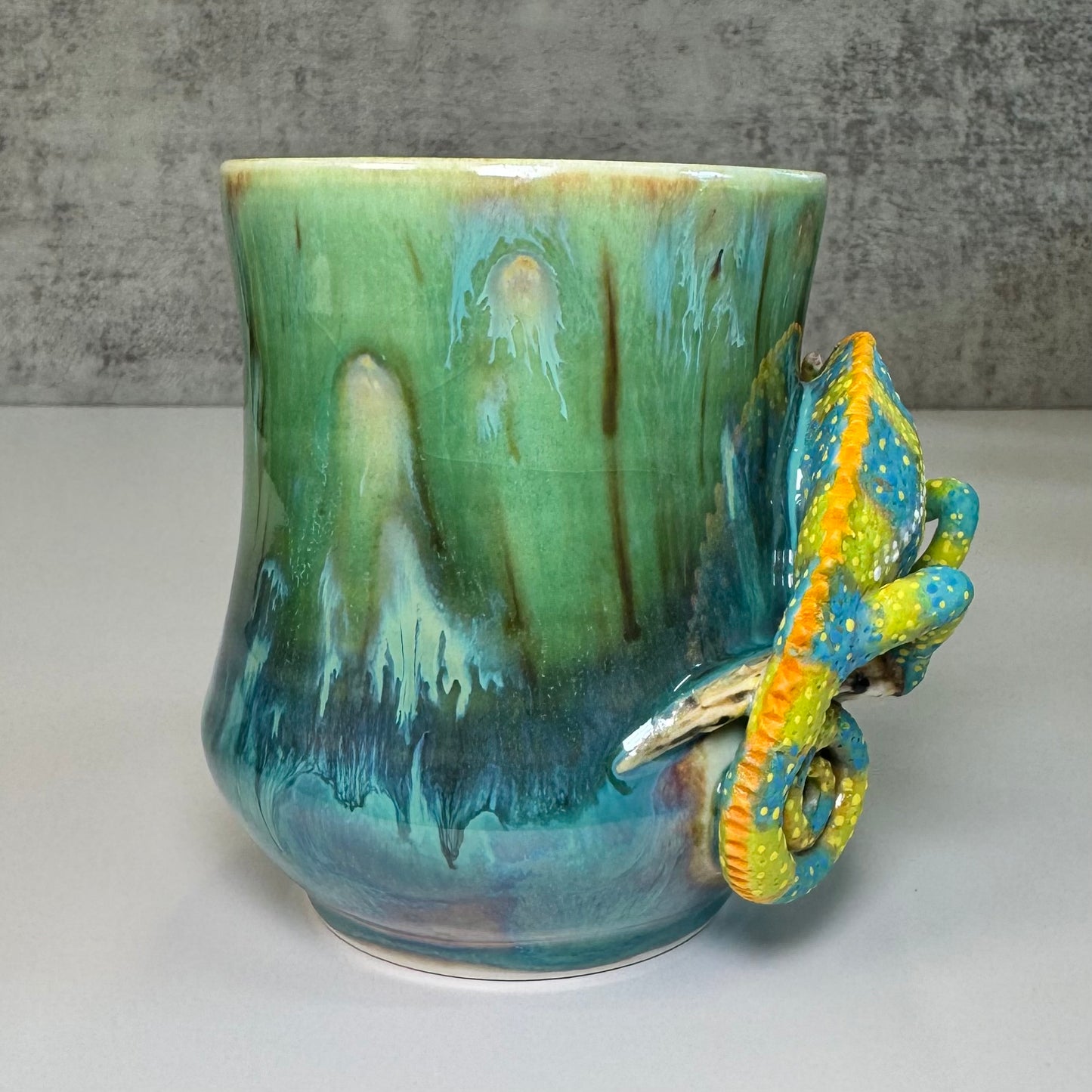 Sculpted Veiled Chameleon Mug - Porcelain
