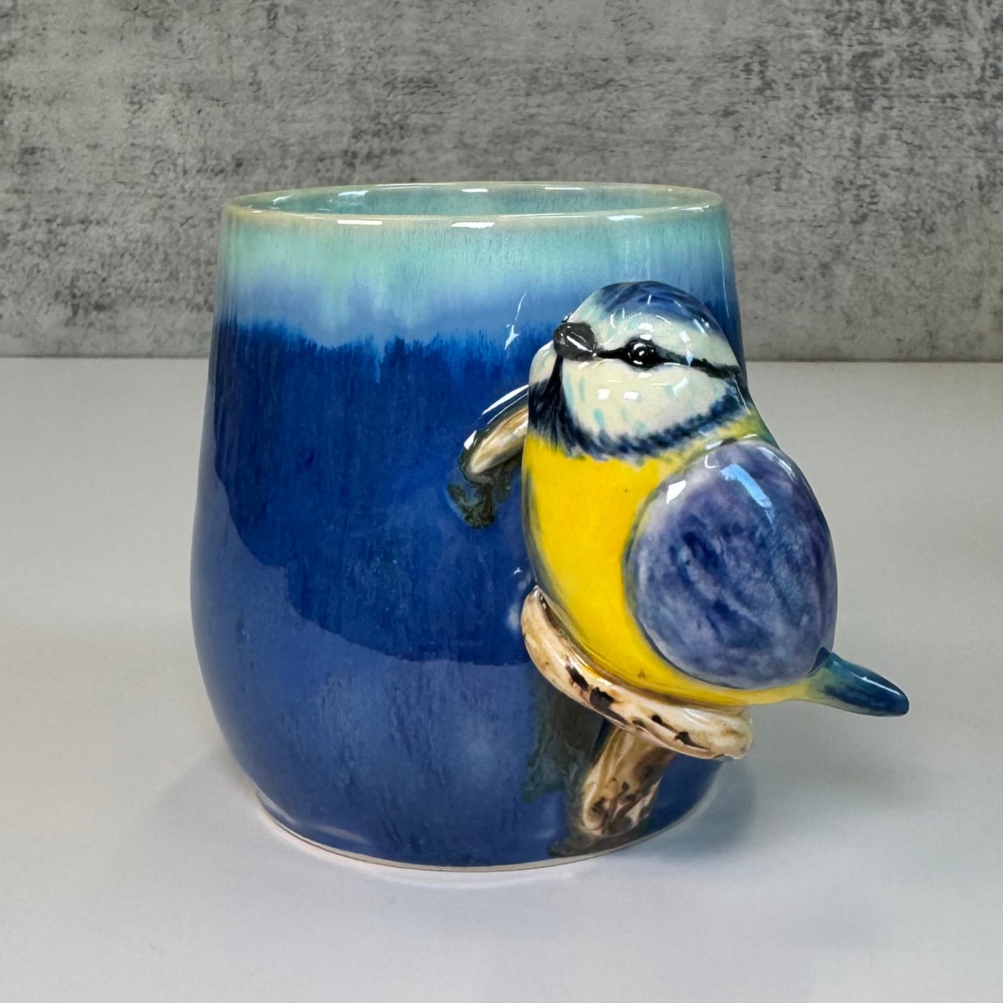 Sculpted bird cup - Stoneware
