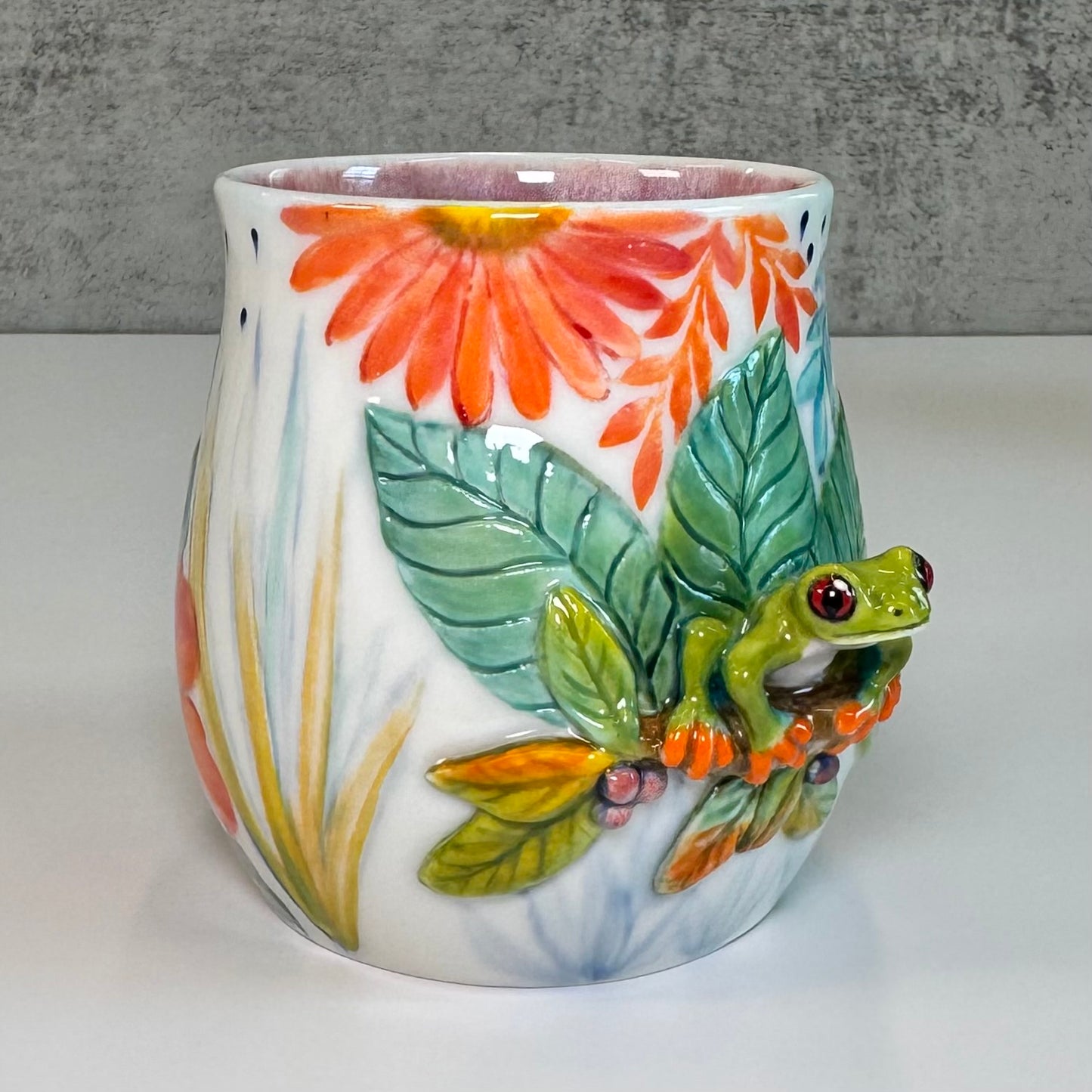 Sculpted Red-eyed Tree Frog Mug - Porcelain