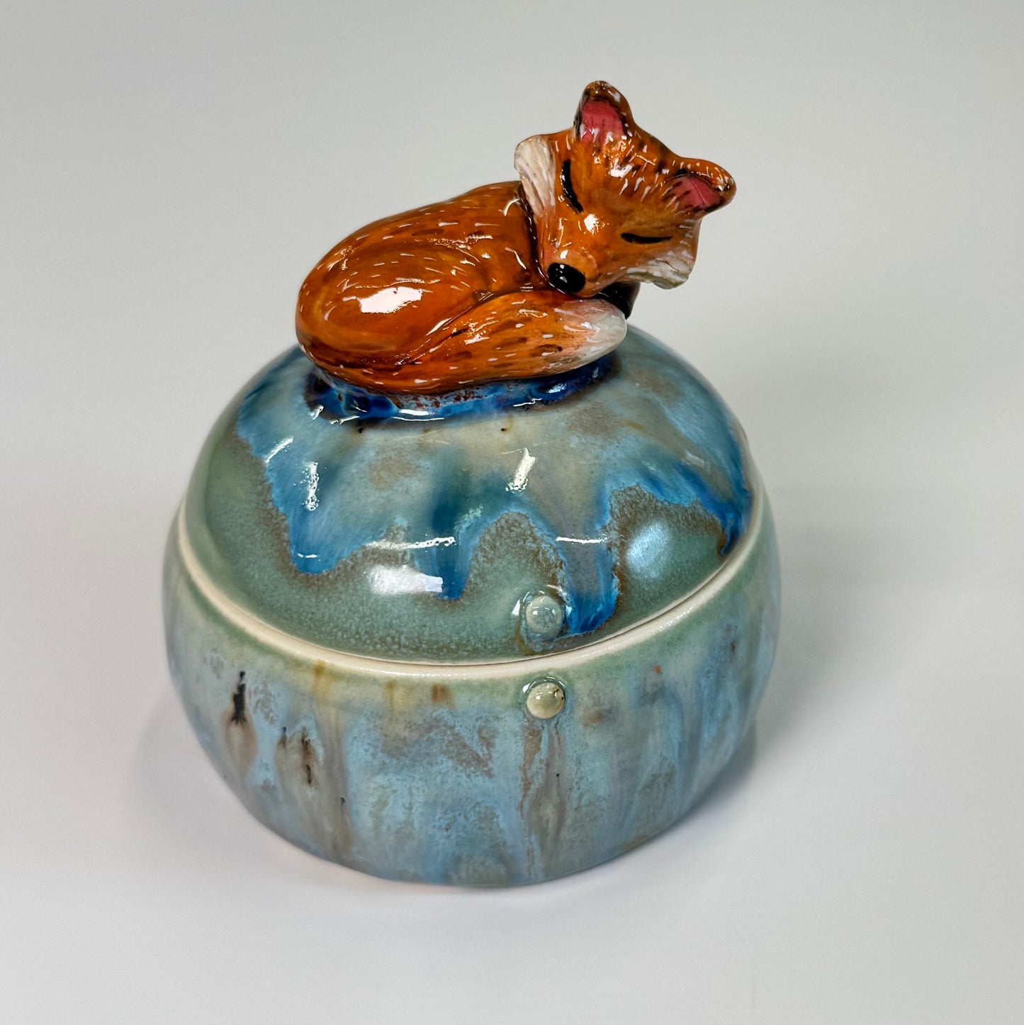 06 Sculpted sleeping fox trinket jar - Stoneware - Discounted