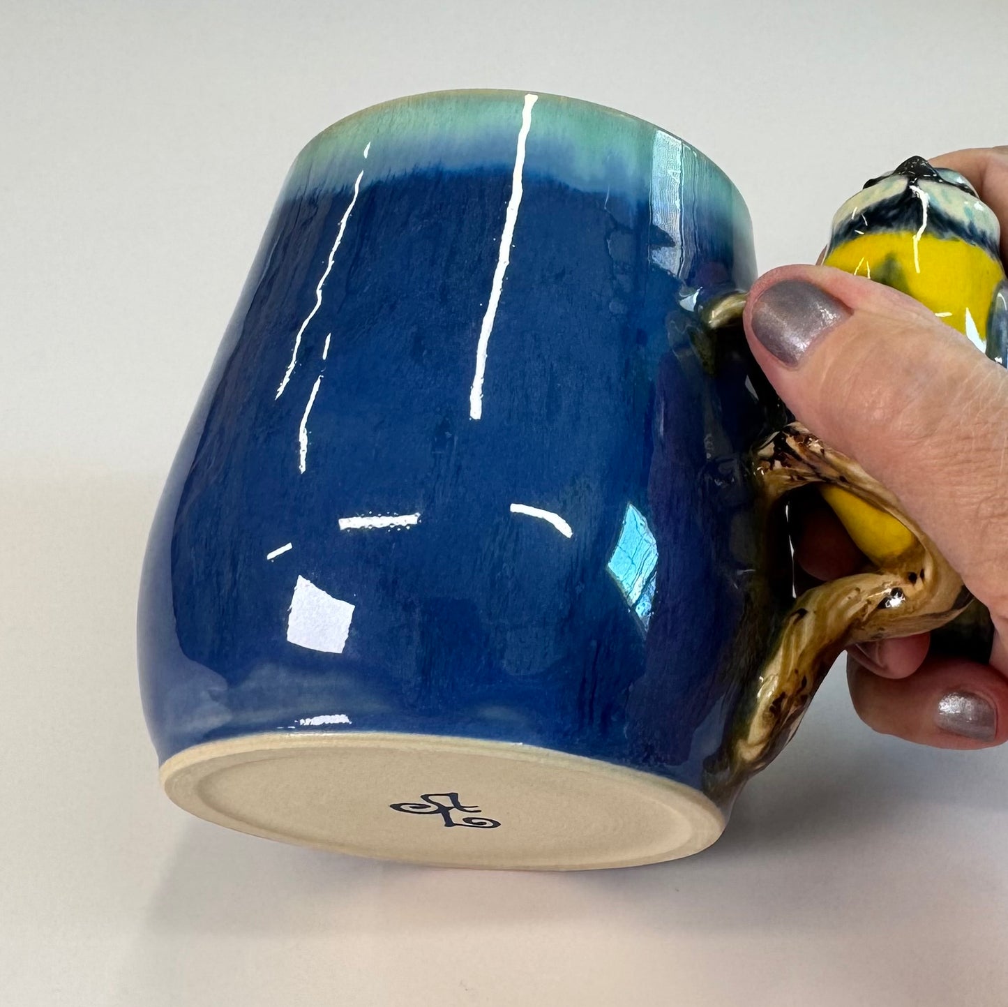 Sculpted bird cup - Stoneware