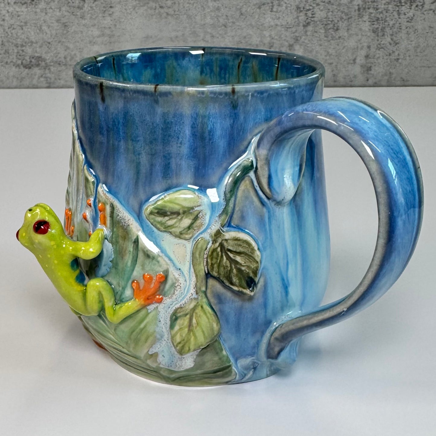 Sculpted Red-eyed Tree Frog Mug - Stoneware - Discounted