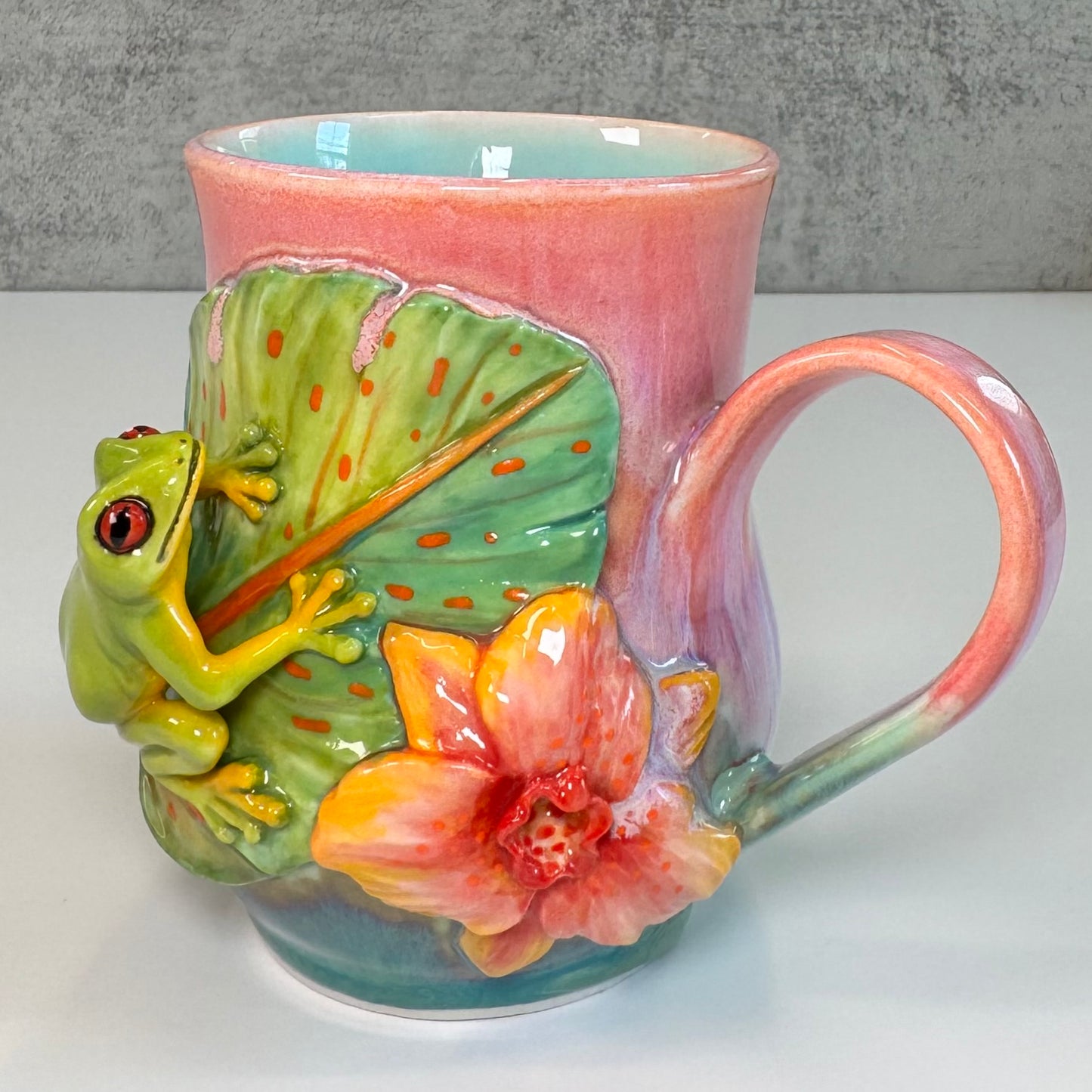 Sculpted Red-eyed Tree Frog Mug - Porcelain