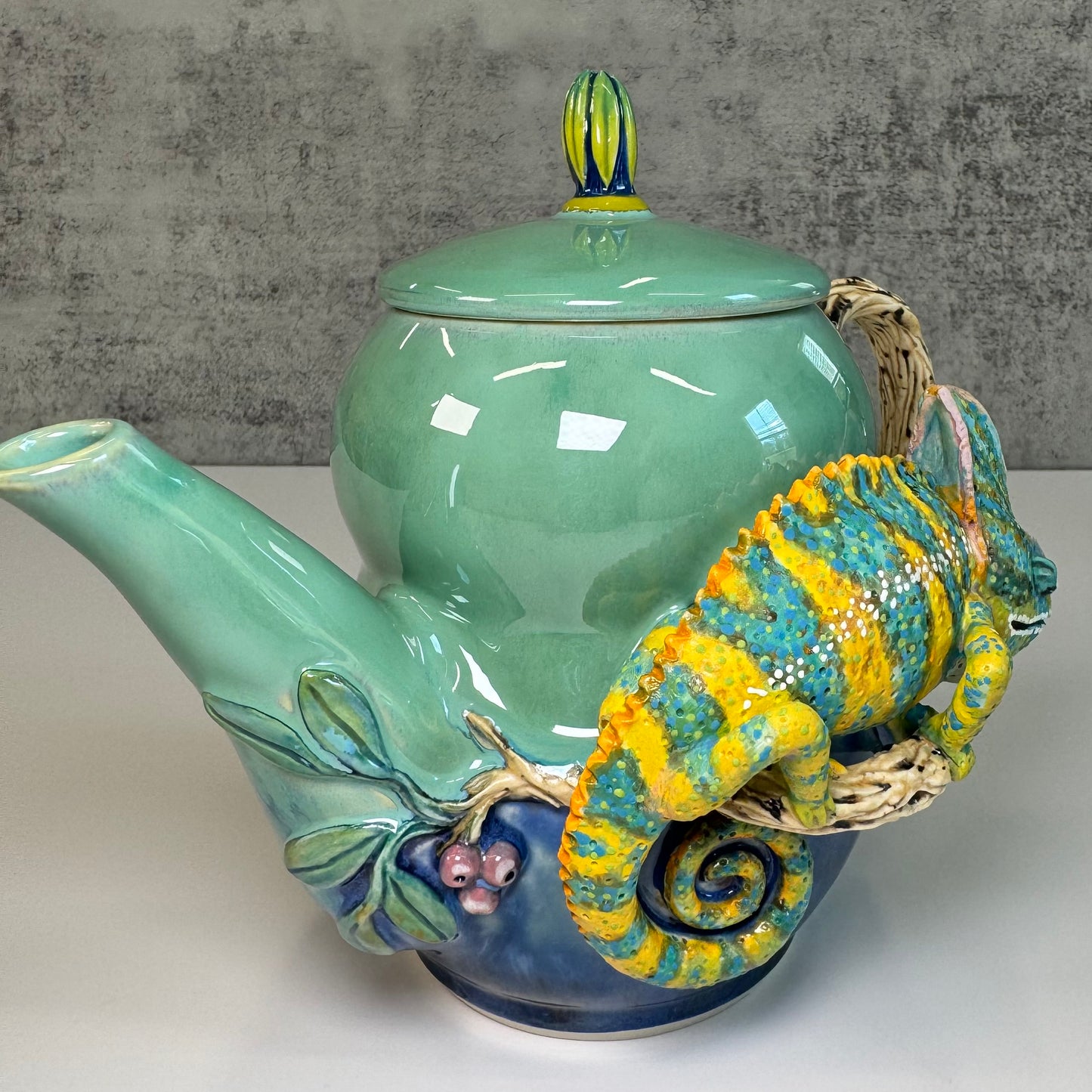 Teapot - Veiled Chameleon- Sculpted