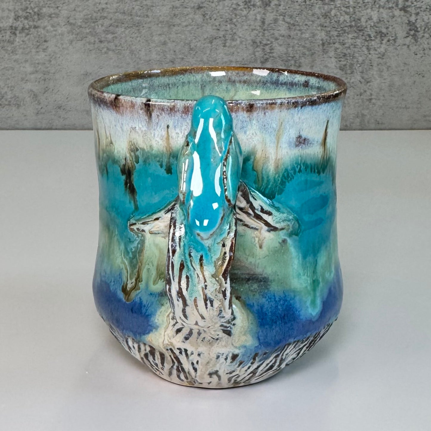 Sculpted bird mug - Stoneware