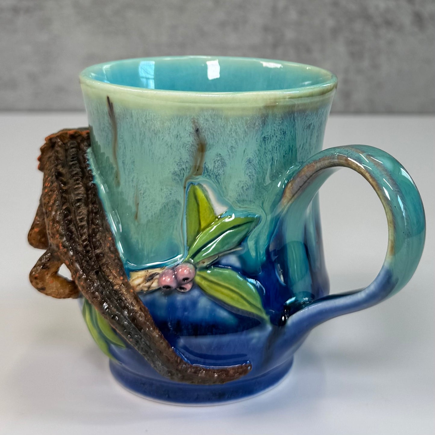 Sculpted Red-eyed Skink Mug - Porcelain - Discounted