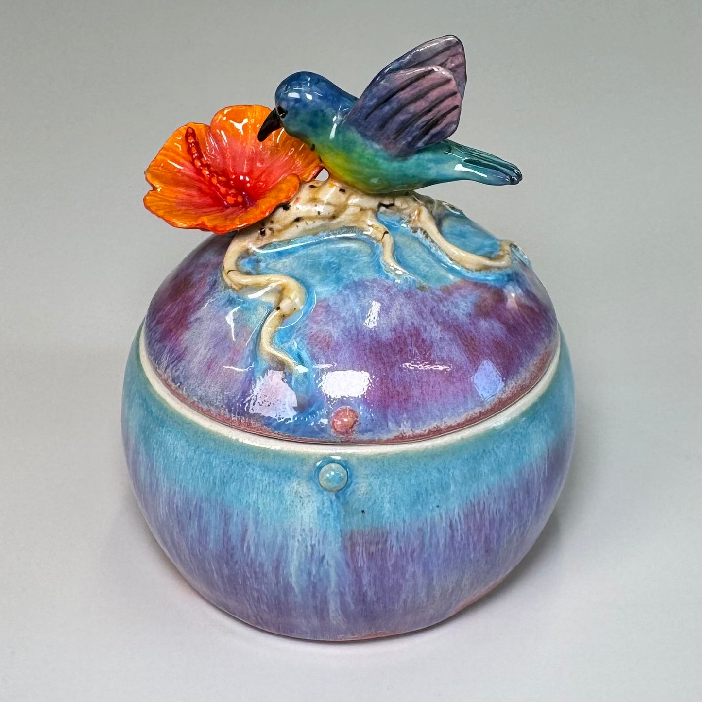 Sculpted hummingbird trinket jar - Stoneware