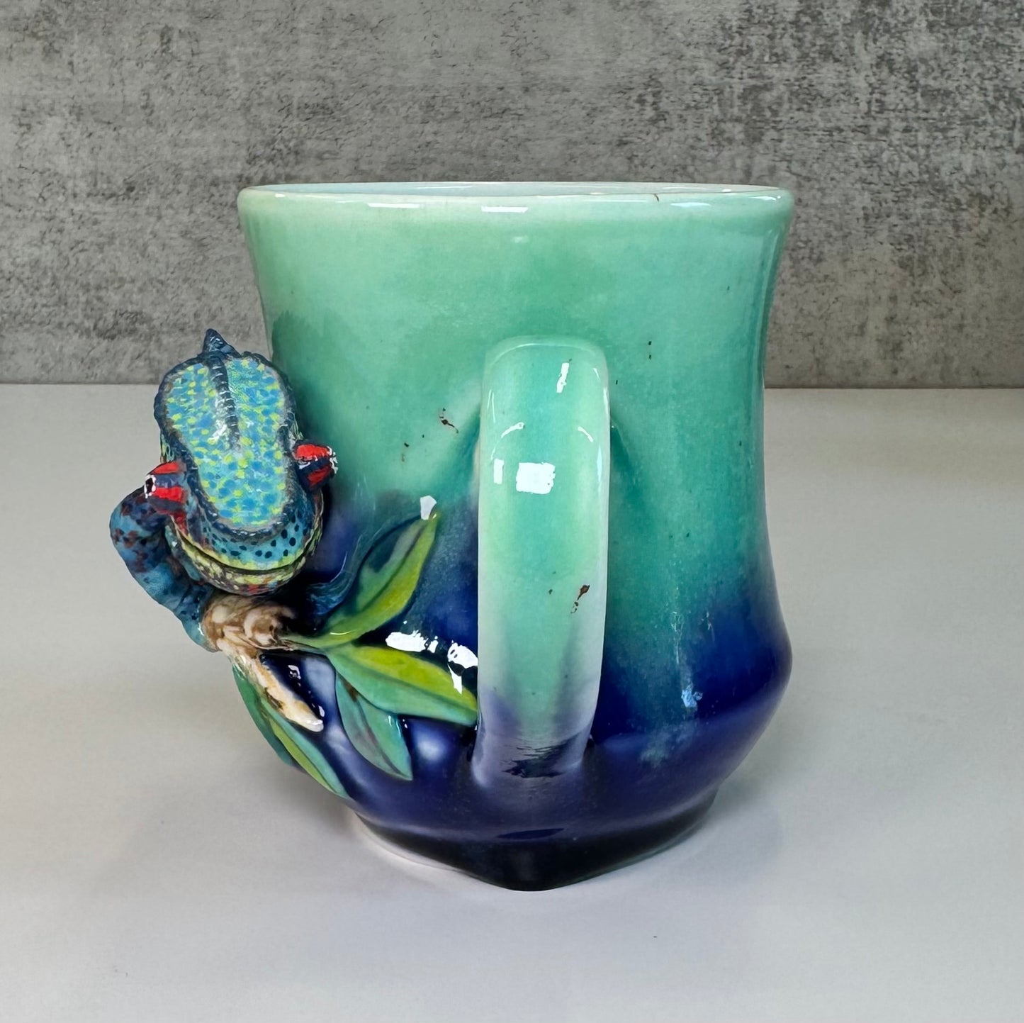 Sculpted Panther Chameleon Mug - Porcelain