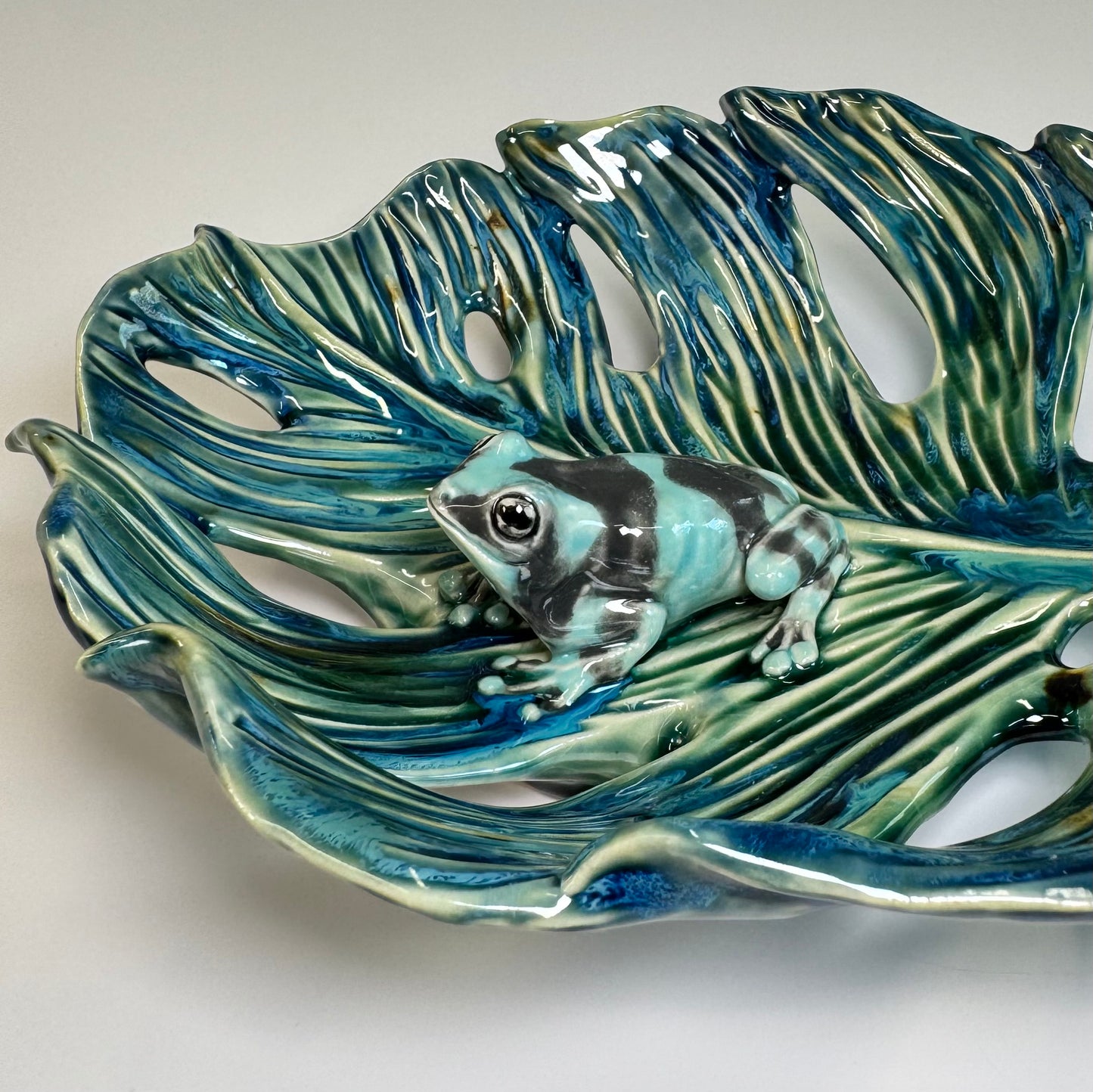 20 Milk Frog on Monstera Leaf - White Stoneware