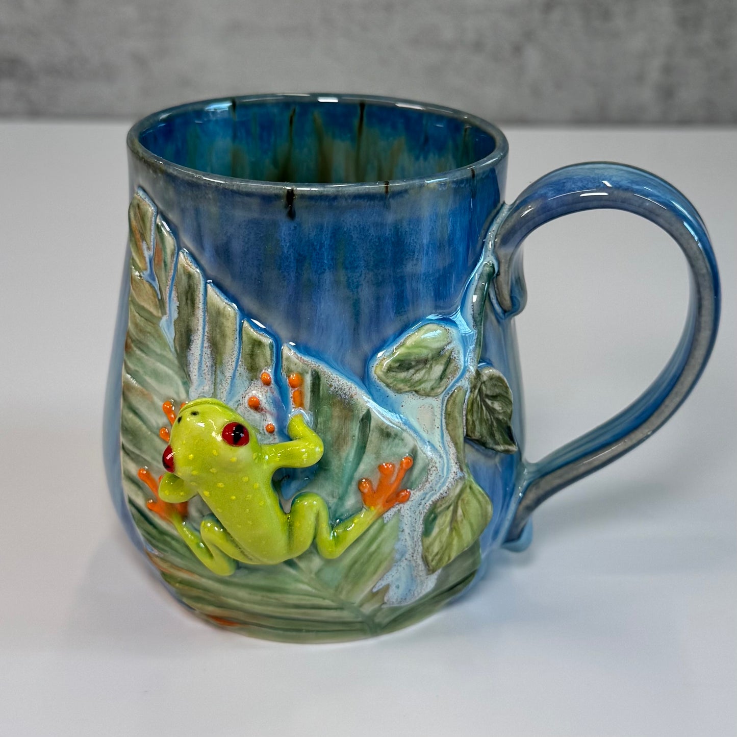 Sculpted Red-eyed Tree Frog Mug - Stoneware - Discounted